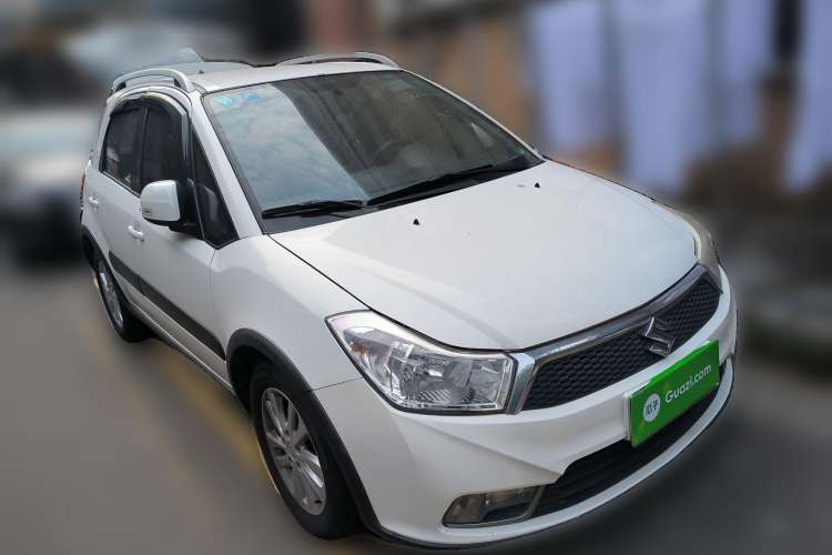 Used Suzuki SX4 2013 1.6L Automatic CoolRide Model Front Right 45 Deg