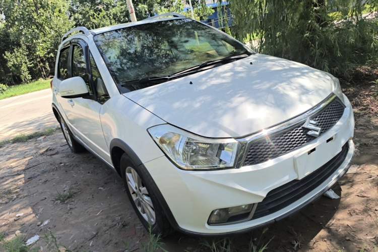 Used Suzuki SX4 2013 1.6L Manual CoolRide Model Front Right 45 Deg