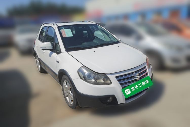 Used Suzuki SX4 2013 Koleos 1.6L Manual Sport Version Front Right 45 Deg