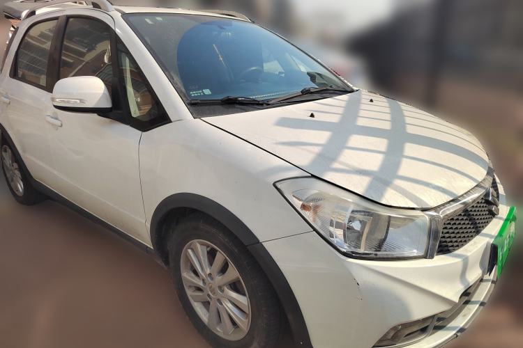 Used Suzuki SX4 2013 1.6L Automatic CoolRide Model Front Right 45 Deg