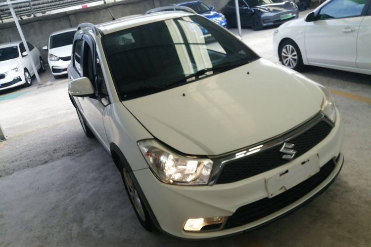 Used Suzuki SX4 2013 1.6L Automatic CoolRide Model Front Right 45 Deg