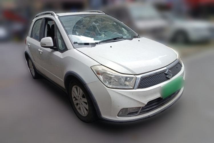 Used Suzuki SX4 2013 1.6L Manual CoolRide Model Front Right 45 Deg