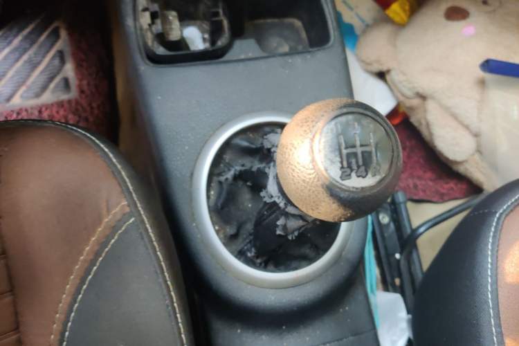Used Suzuki SX4 2013 1.6L Manual CoolRide Model Gear Lever