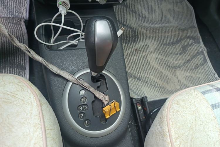 Used Suzuki SX4 2013 1.6L Automatic CoolRide Model Gear Lever