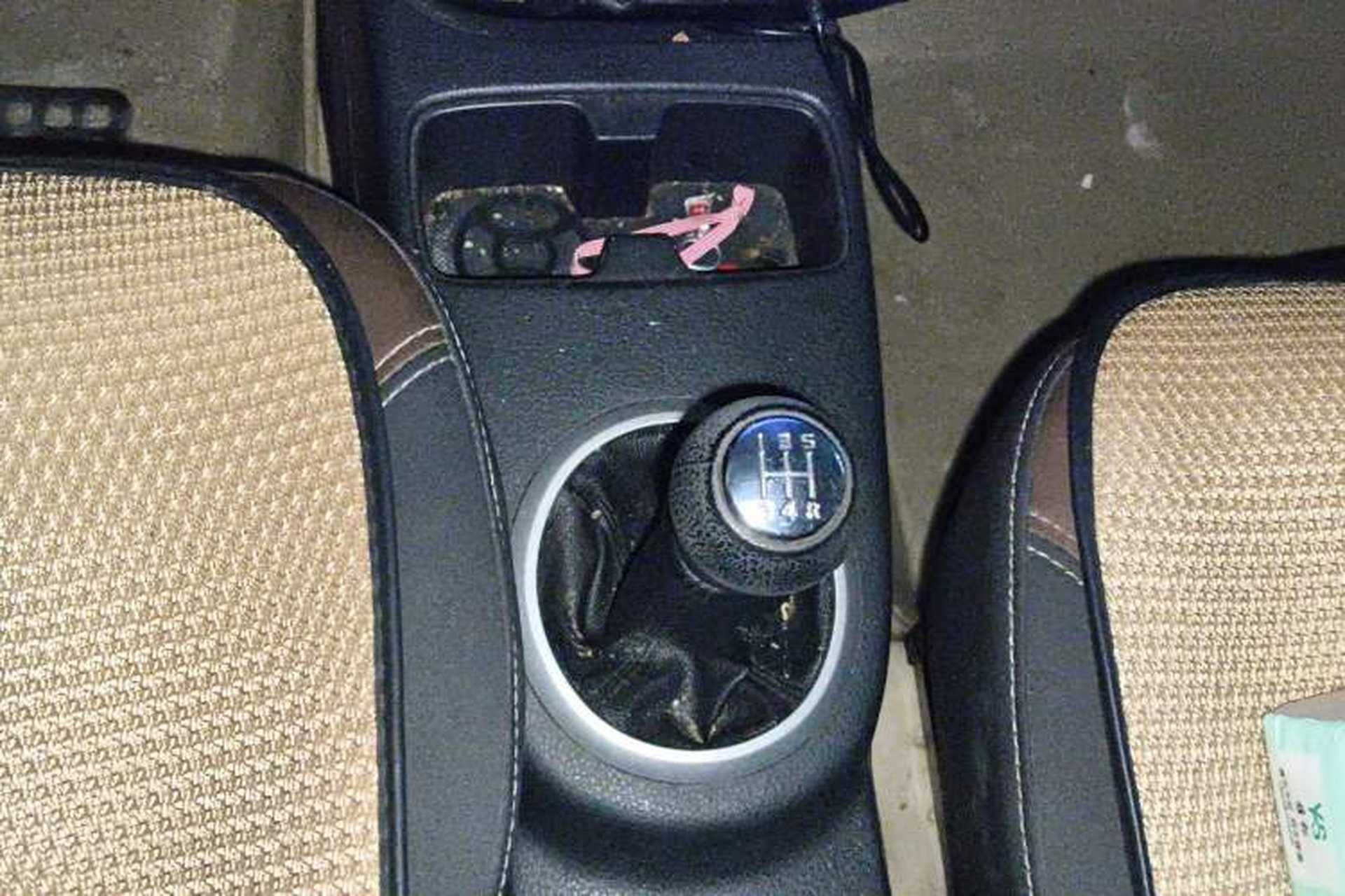 Used Suzuki SX4 2013 1.6L Manual CoolRide Model Gear Lever