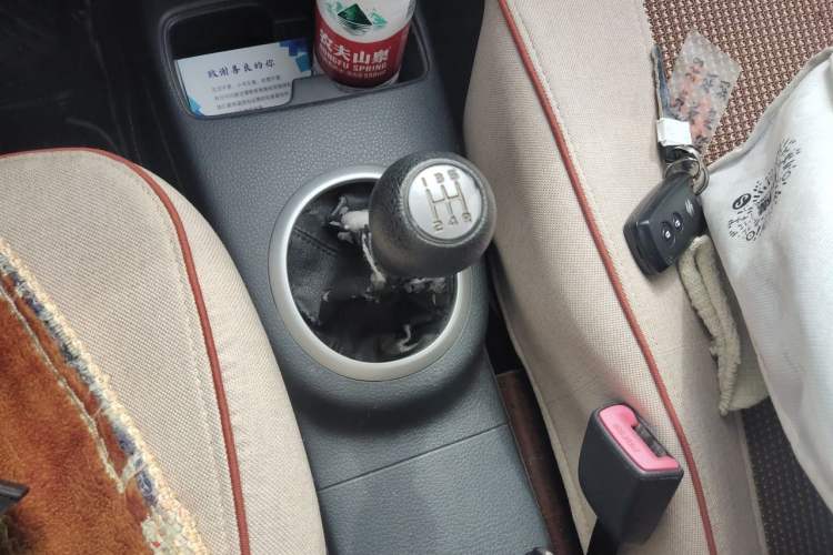 Used Suzuki SX4 2013 1.6L Manual CoolRide Model Gear Lever
