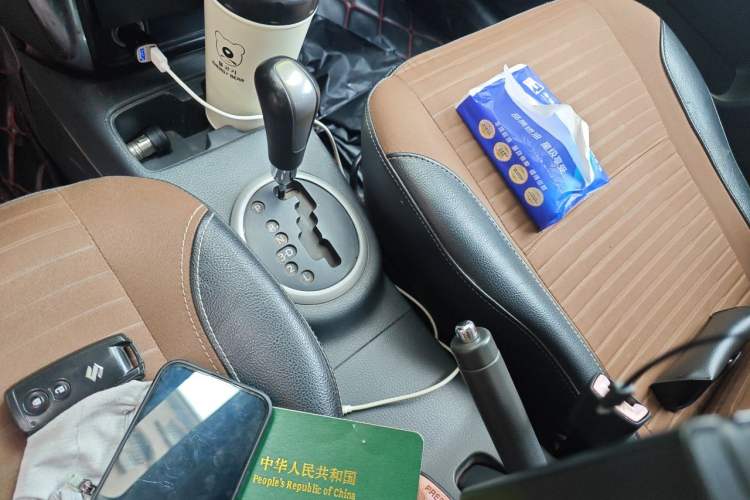 Used Suzuki SX4 2013 Koleos 1.6L Automatic Sport Model Gear Lever