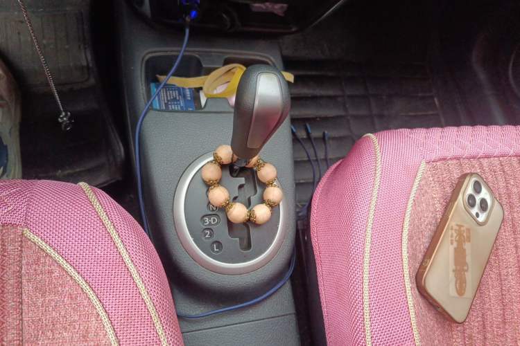 Used Suzuki SX4 2013 1.6L Automatic CoolRide Model Gear Lever