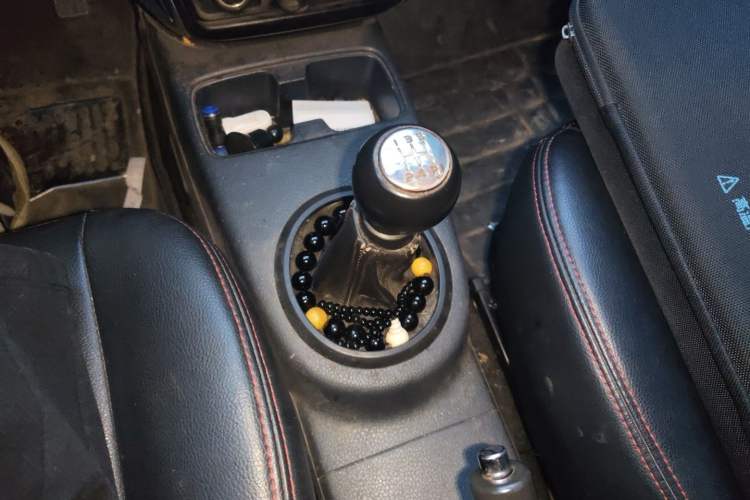 Used Suzuki SX4 2013 1.6L Manual CoolRide Model Gear Lever