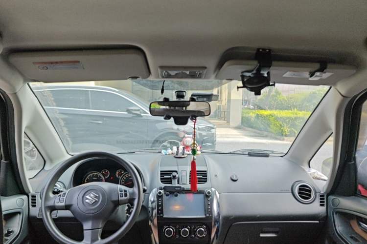 Used Suzuki SX4 2013 1.6L Automatic CoolRide Model Headliner