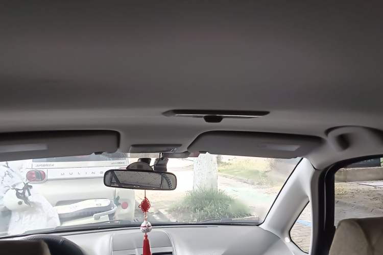 Used Suzuki SX4 2013 1.6L Automatic CoolRide Model Headliner