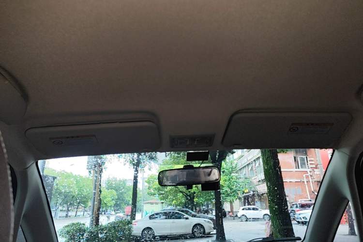 Used Suzuki SX4 2013 1.6L Manual CoolRide Model Headliner