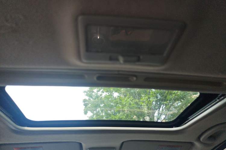 Used Suzuki SX4 2013 Koleos 1.6L Automatic Sport Model Headliner