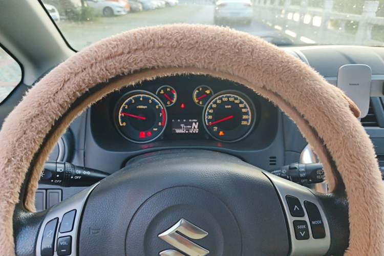Used Suzuki SX4 2013 1.6L Automatic CoolRide Model Instrument Cluster