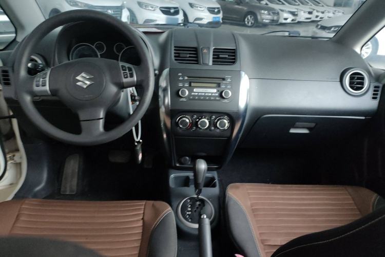 Used Suzuki SX4 2013 1.6L Automatic CoolRide Model Interior 3