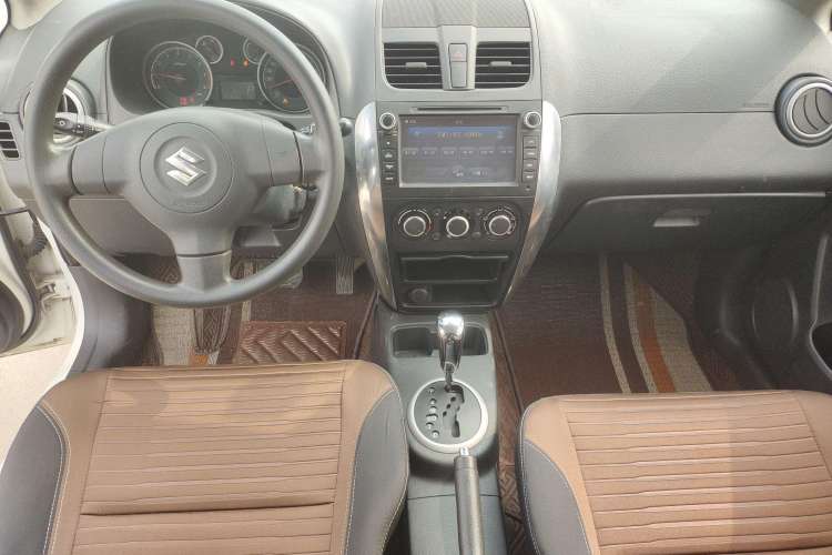 Used Suzuki SX4 2013 1.6L Automatic CoolRide Model Interior 3