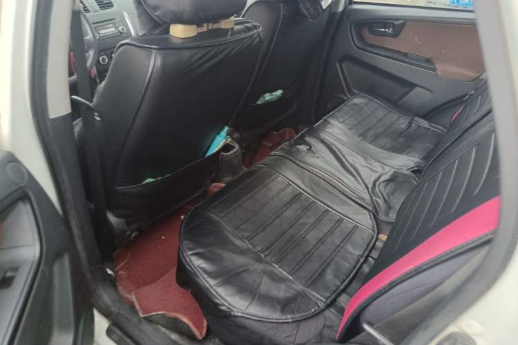 Used Suzuki SX4 2013 1.6L Manual CoolRide Model Interior 4