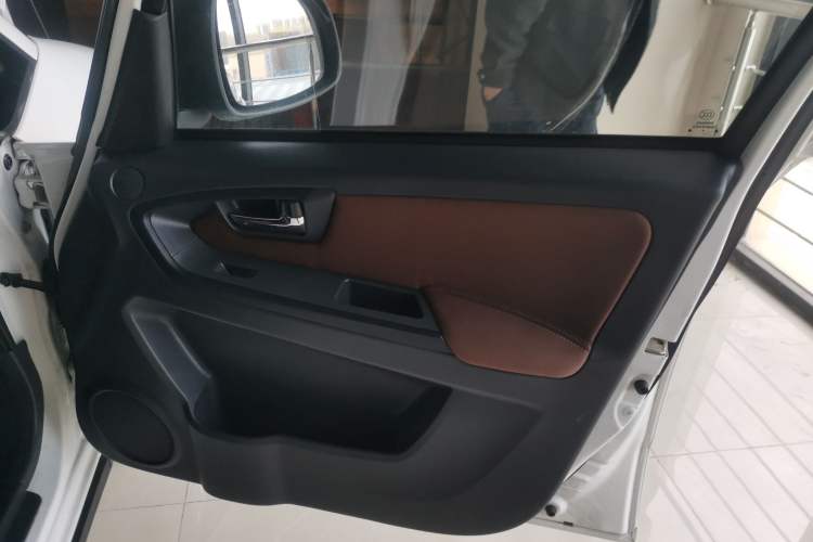 Used Suzuki SX4 2013 1.6L Manual CoolRide Model Interior 5