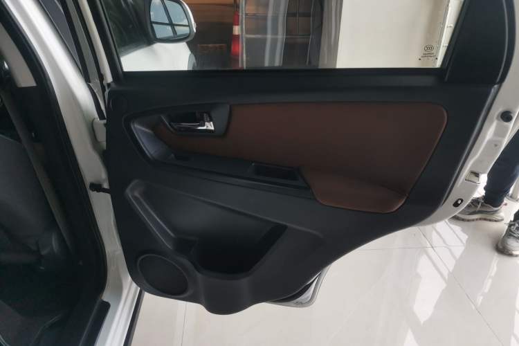 Used Suzuki SX4 2013 1.6L Manual CoolRide Model Interior 6