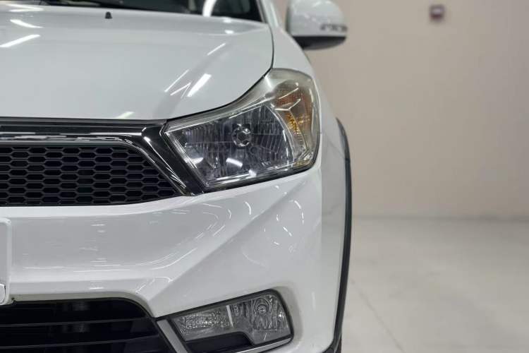 Used Suzuki SX4 2013 1.6L Manual CoolRide Model Left Front Headlight