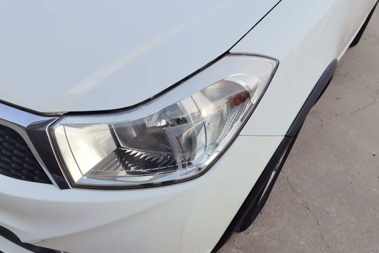Used Suzuki SX4 2013 1.6L Manual CoolRide Model Left Front Headlight