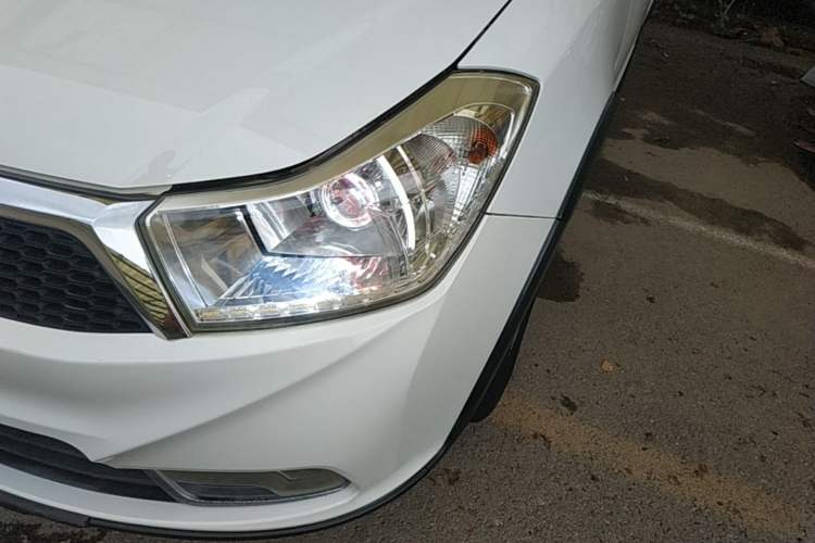 Used Suzuki SX4 2013 1.6L Automatic CoolRide Model Left Front Headlight