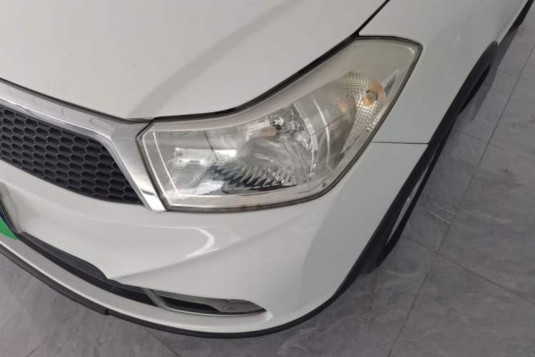 Used Suzuki SX4 2013 1.6L Manual CoolRide Model Left Front Headlight