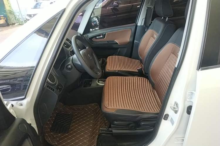 Used Suzuki SX4 2013 1.6L Automatic CoolRide Model Left Front Seat