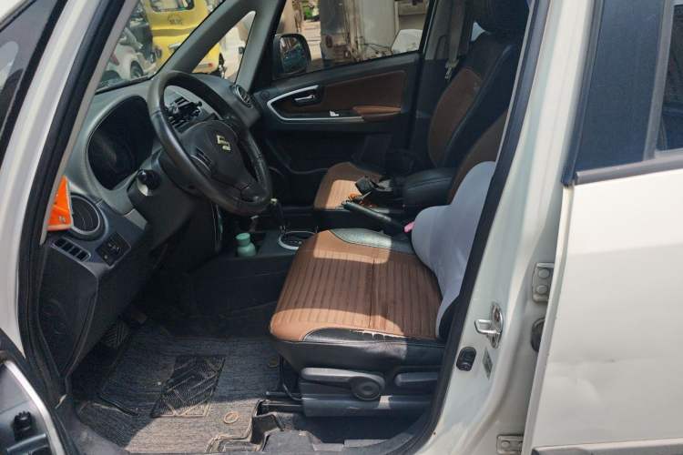 Used Suzuki SX4 2013 Koleos 1.6L Automatic Sport Model Left Front Seat