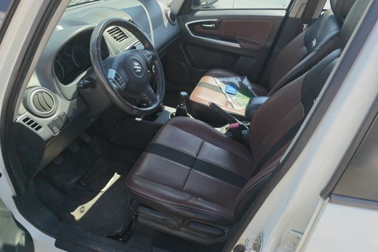 Used Suzuki SX4 2013 Koleos 1.6L Manual Sport Version Left Front Seat