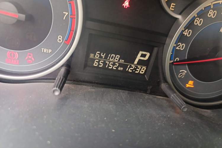 Used Suzuki SX4 2013 1.6L Automatic CoolRide Model Odometer Close Up