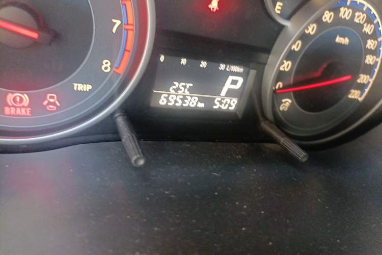 Used Suzuki SX4 2013 1.6L Automatic CoolRide Model Odometer Close Up