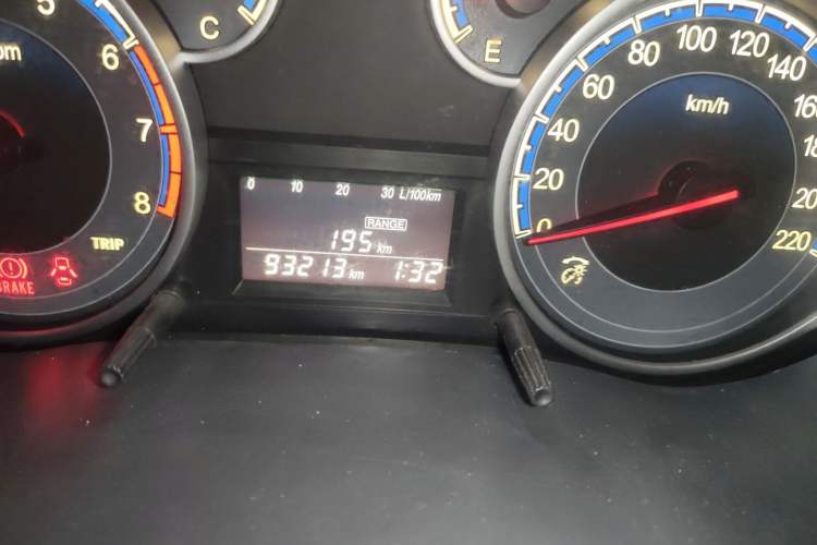 Used Suzuki SX4 2013 1.6L Manual CoolRide Model Odometer Close Up