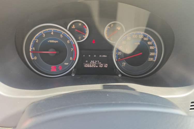Used Suzuki SX4 2013 Koleos 1.6L Manual Sport Version Odometer Close Up
