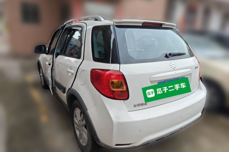 Used Suzuki SX4 2013 Koleos 1.6L Automatic Sport Model Rear Left 45 Deg