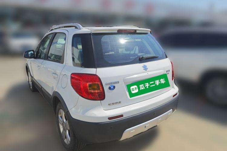 Used Suzuki SX4 2013 Koleos 1.6L Manual Sport Version Rear Left 45 Deg