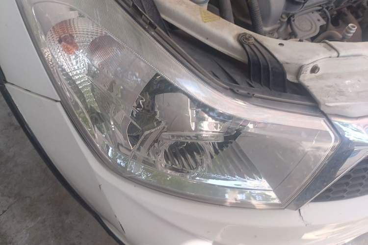 Used Suzuki SX4 2013 1.6L Automatic CoolRide Model Right Front Headlight
