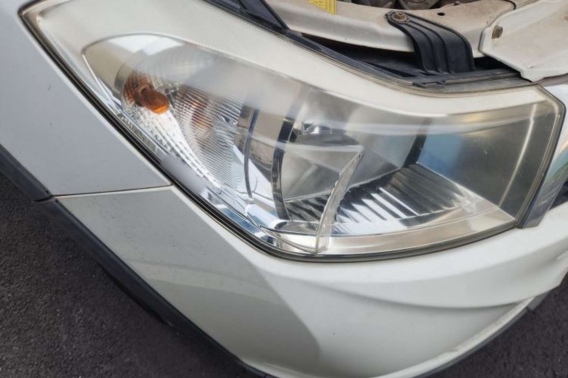 Used Suzuki SX4 2013 1.6L Automatic CoolRide Model Right Front Headlight