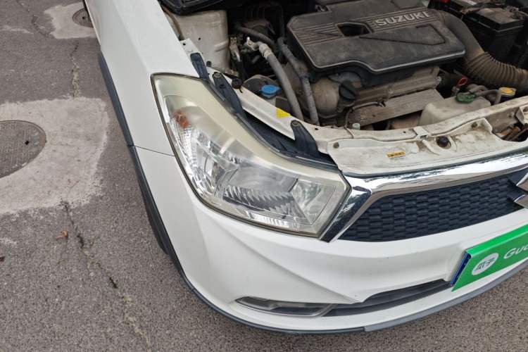 Used Suzuki SX4 2013 1.6L Automatic CoolRide Model Right Front Headlight
