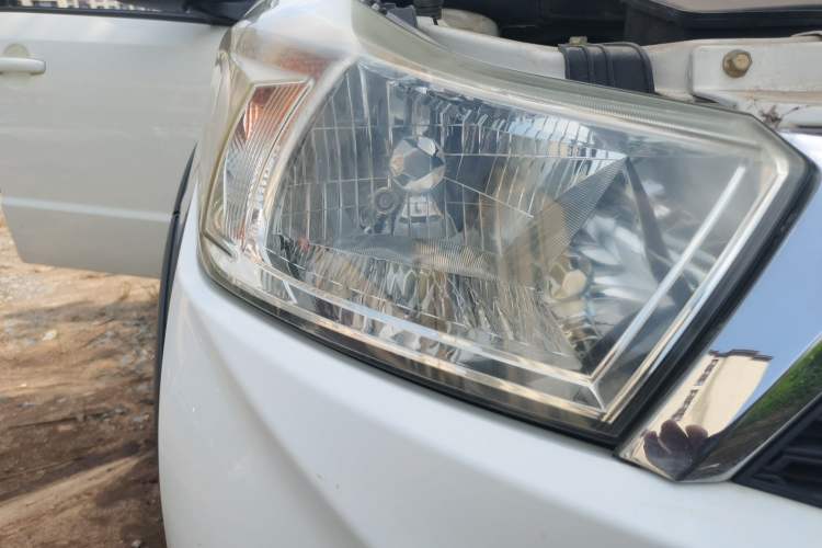 Used Suzuki SX4 2013 1.6L Manual CoolRide Model Right Front Headlight