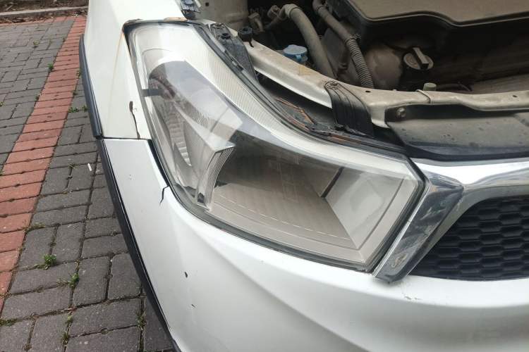 Used Suzuki SX4 2013 1.6L Manual CoolRide Model Right Front Headlight
