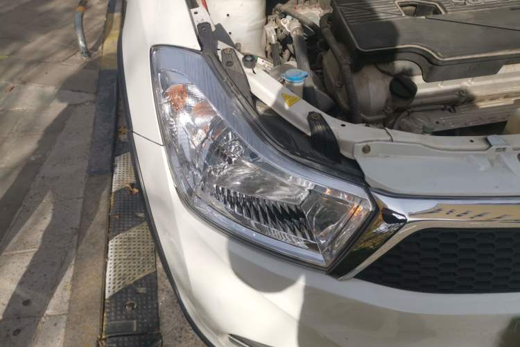 Used Suzuki SX4 2013 1.6L Automatic CoolRide Model Right Front Headlight