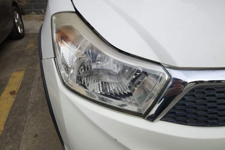 Used Suzuki SX4 2013 1.6L Automatic CoolRide Model Right Front Headlight