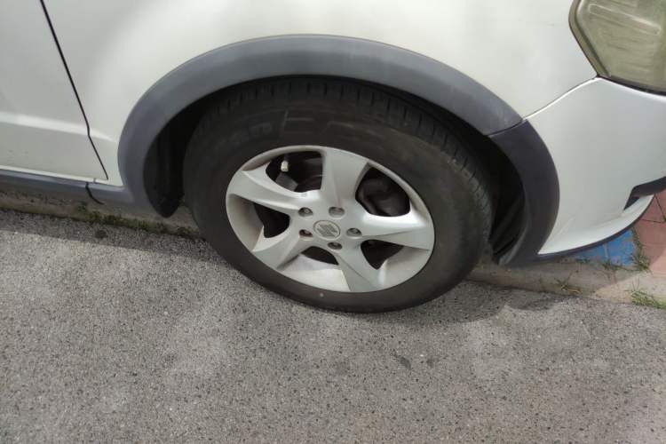 Used Suzuki SX4 2013 1.6L Automatic CoolRide Model Right Front Wheel Hub