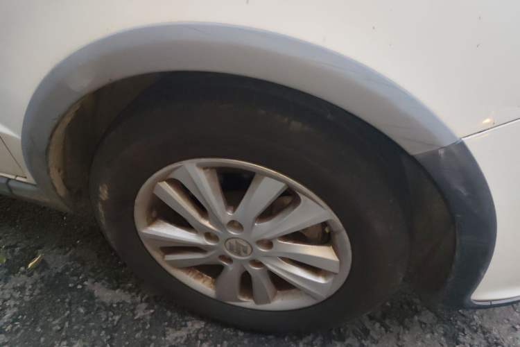 Used Suzuki SX4 2013 1.6L Manual CoolRide Model Right Front Wheel Hub