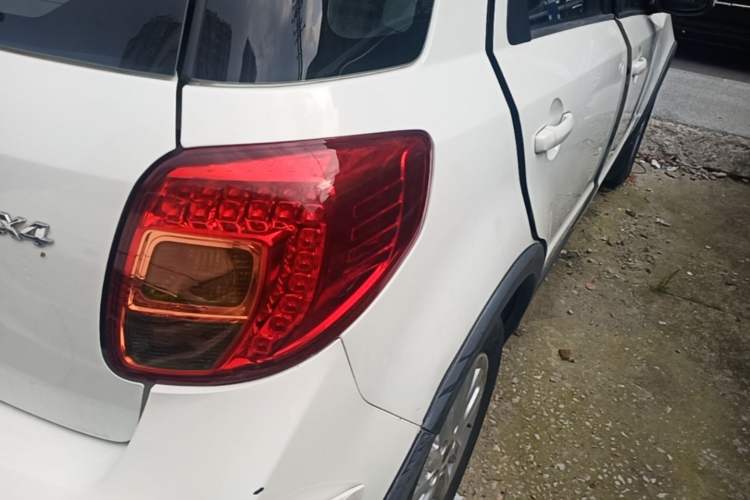 Used Suzuki SX4 2013 1.6L Automatic CoolRide Model Right Rear Taillight