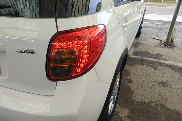 Used Suzuki SX4 2013 1.6L Automatic CoolRide Model Right Rear Taillight