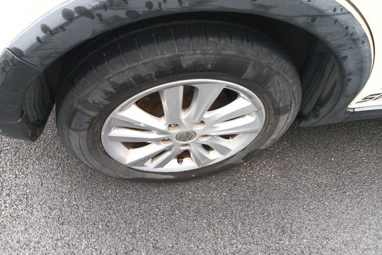 Used Suzuki SX4 2013 1.6L Manual CoolRide Model Right Rear Wheel Hub