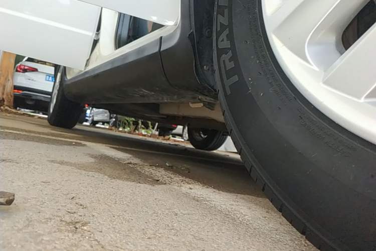 Used Suzuki SX4 2013 1.6L Automatic CoolRide Model Right Side Sill
