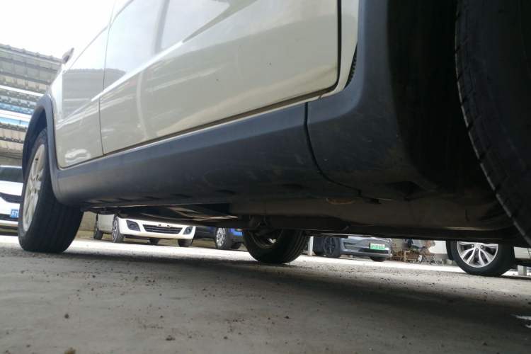 Used Suzuki SX4 2013 1.6L Automatic CoolRide Model Right Side Sill